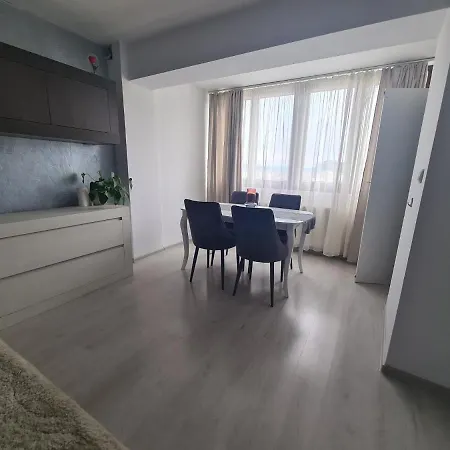 Spacious&Modern 4 Rooms Apartment Targu Mures Exterior photo