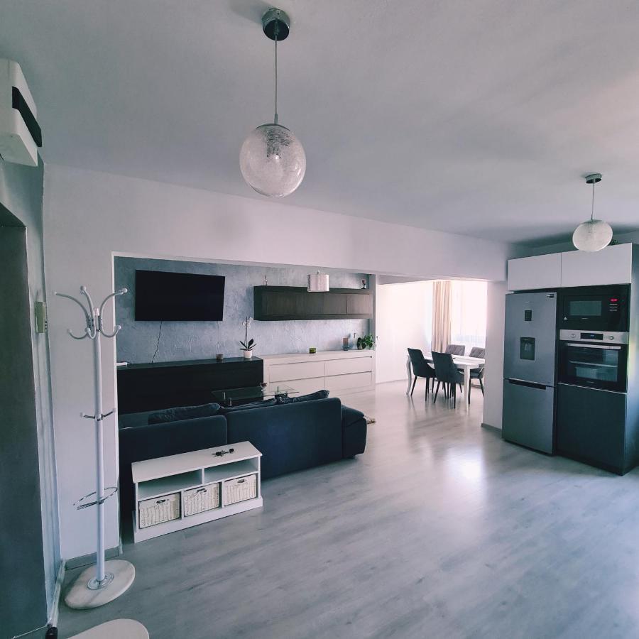 Spacious&modern 4